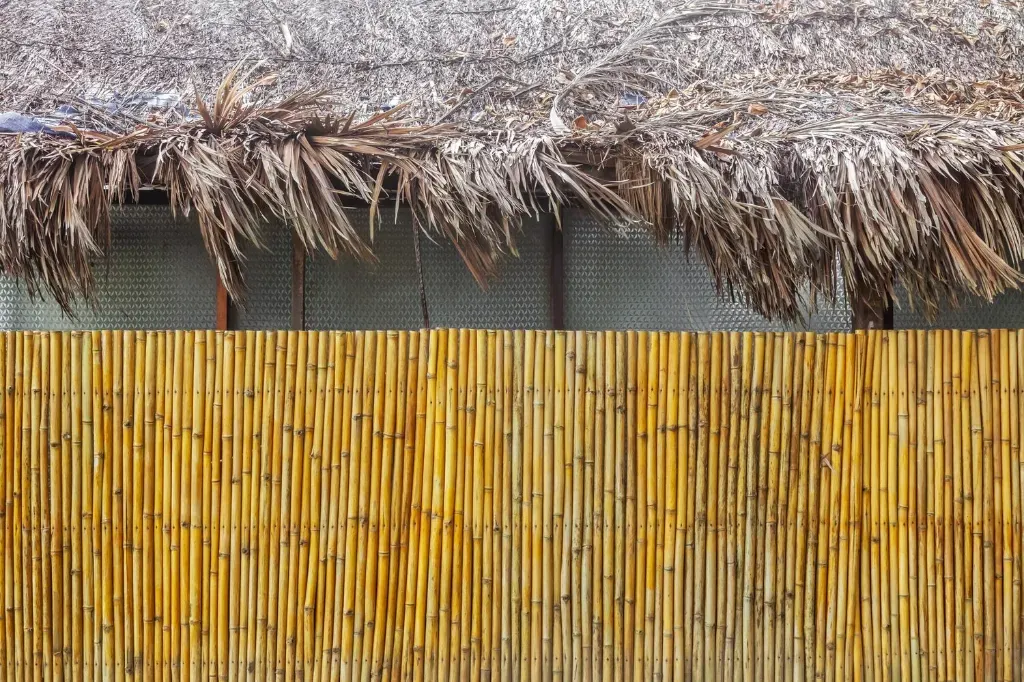 Maty maskujące na ogrodzenie