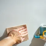 Jak przygotować ścianę do malowania? Praktyczne porady krok po kroku